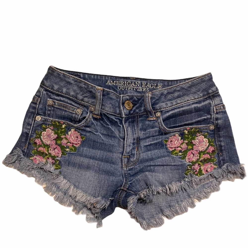 American Eagle Floral Embroidered Shorts